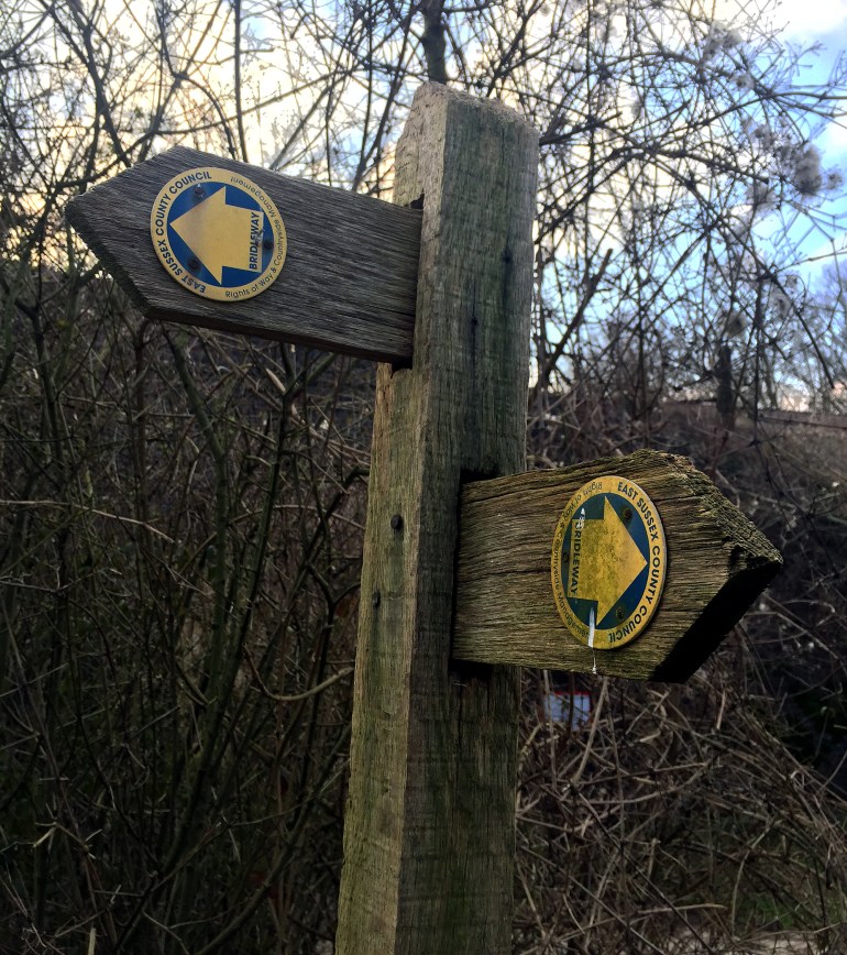 sussex-county-footpath-sign